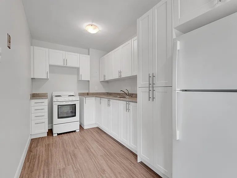 1211 Huron St — Photo 8