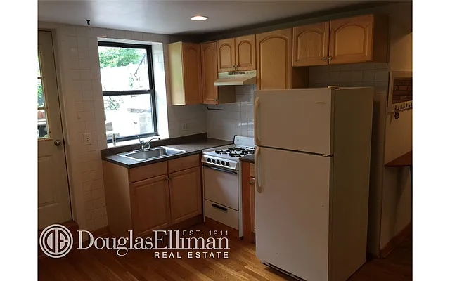 Rented by Douglas Elliman | media 28