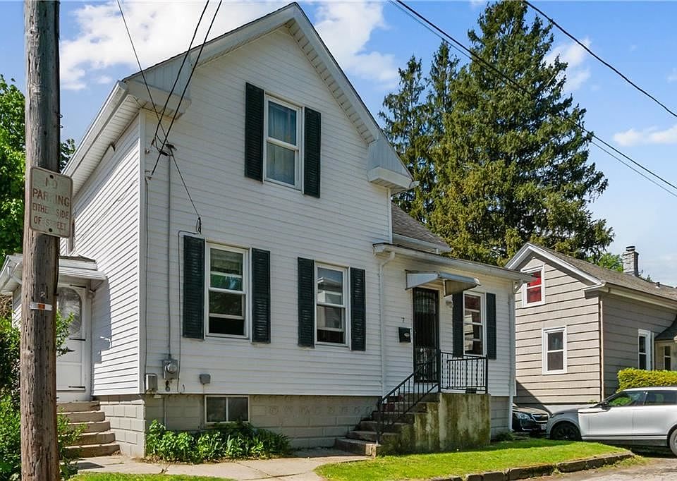 1st image of 7 Gareau St
