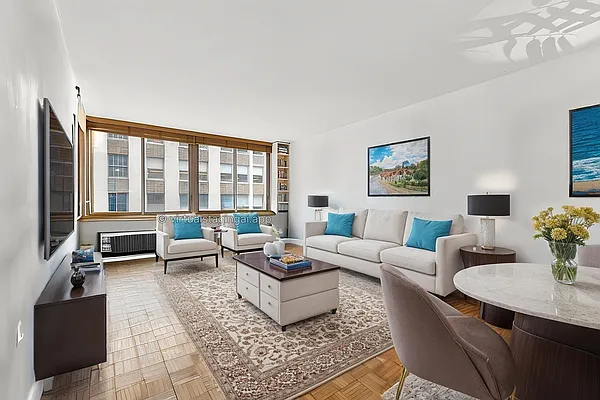 235 East 40th Street #9F in Murray Hill, Manhattan | StreetEasy