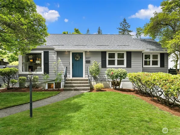 8207 39th Avenue NE, Seattle, WA 98115