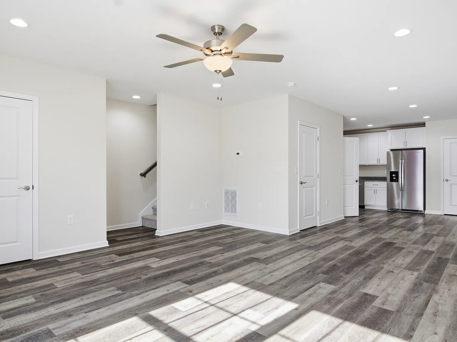3 bed, 1504 sqft, $1,650 — Photo 3