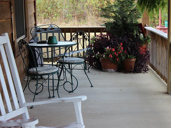 2nd image of 12 Wildflower Ln