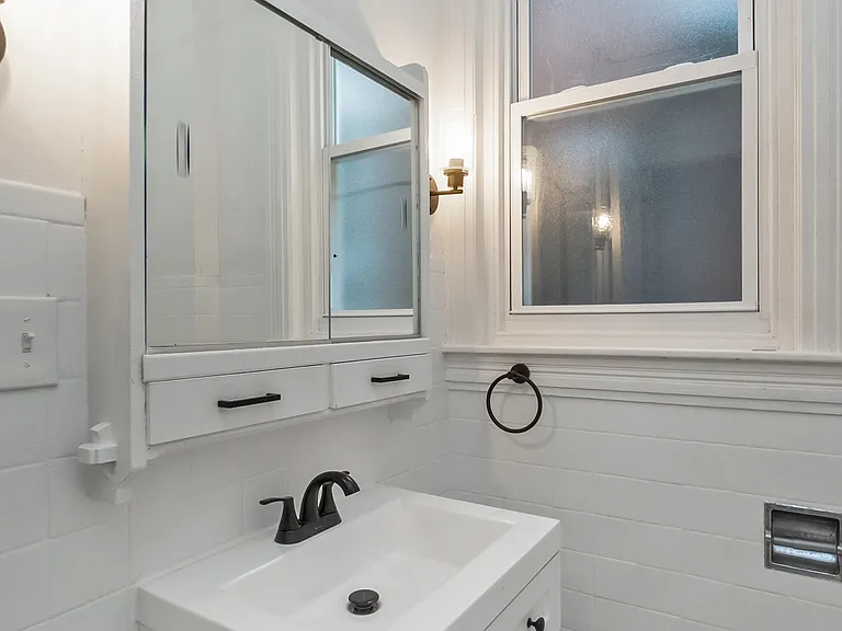 46 S 10th St #1 — Photo 12