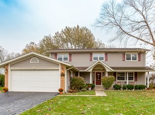 1245 Dover Ln, Elk Grove Village, IL 60007