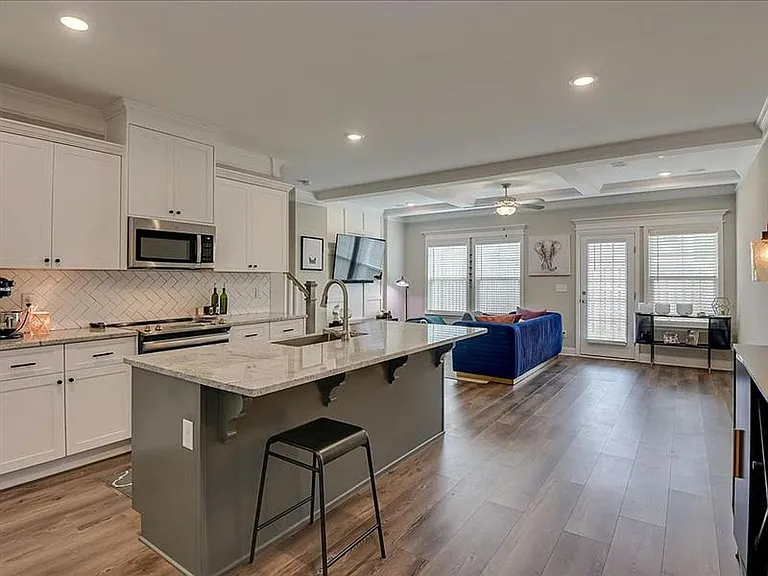 143 Canton Park Ave — Photo 3