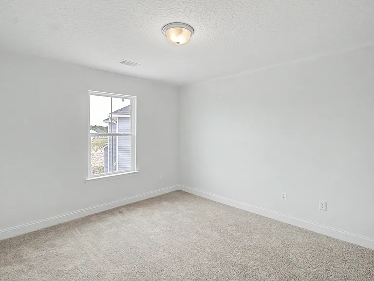 76 Saint Johns Ct — Photo 16