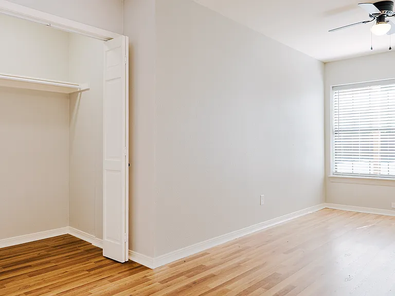 2213 Main St #5 — Photo 12