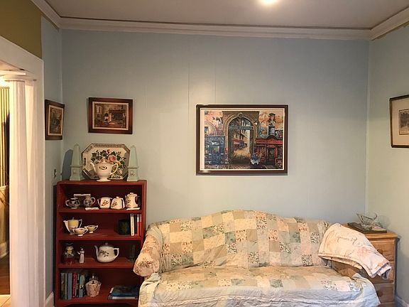 5th image of 519 W 4th Ave