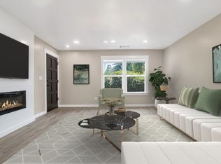 5826 W Hillsdale Ave #4, Visalia, CA 93291