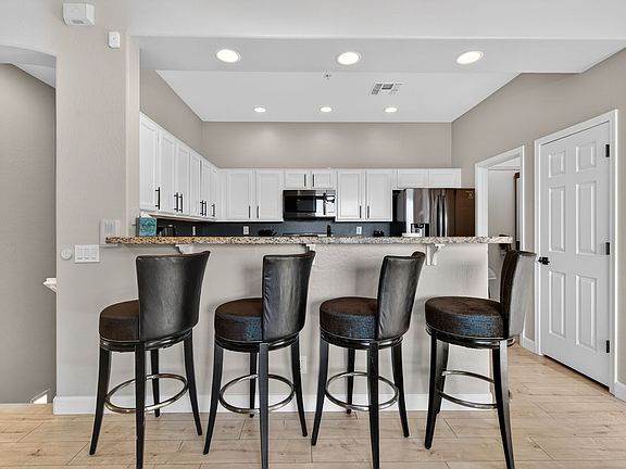 2nd image of 19550 N Grayhawk Dr Unit 2021