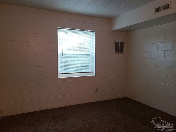 5th image of 1177 E Lloyd St APT 305