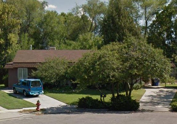 4th image of 727 E Lois Cir S