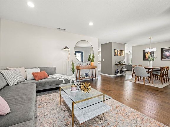 5th image of 3621 Bayberry Dr