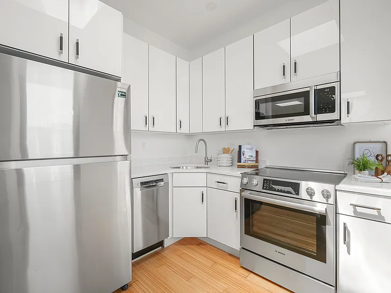 107 Jersey St #Penthouse 15 — Photo 8
