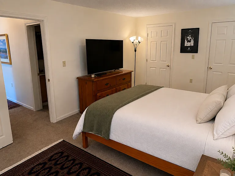 826 State St #1 — Photo 13