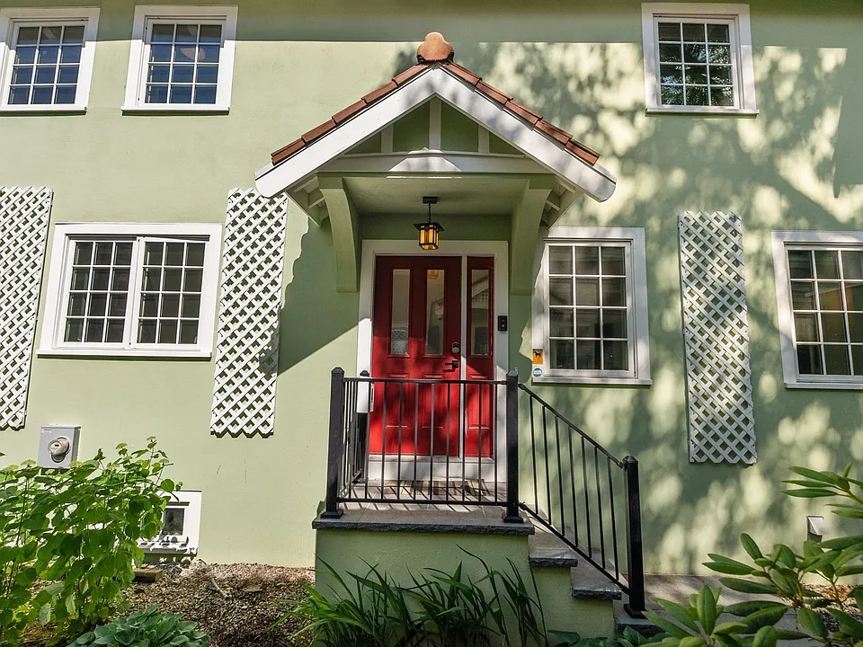 4 Gracewood Park