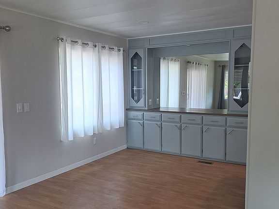 2nd image of 440 Gentry Way #7