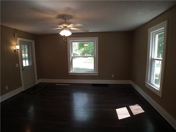 5th image of 205 W West St