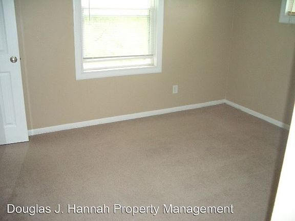 5th image of 6930 Ewing Ave