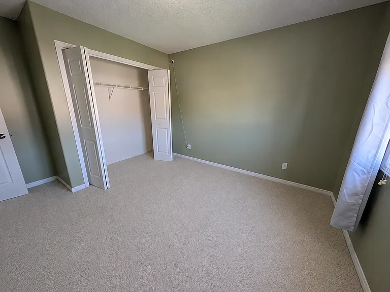 934 Bluffwood Ave — Photo 11