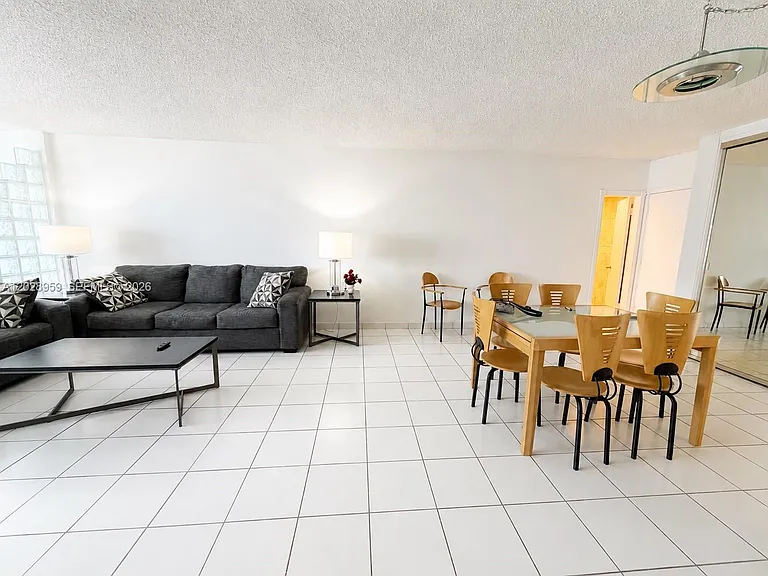5005 Collins Ave #616 — Photo 7