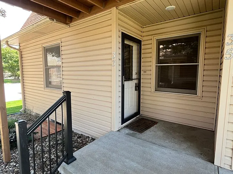 3027 W Capital Ave #33 — Photo 10