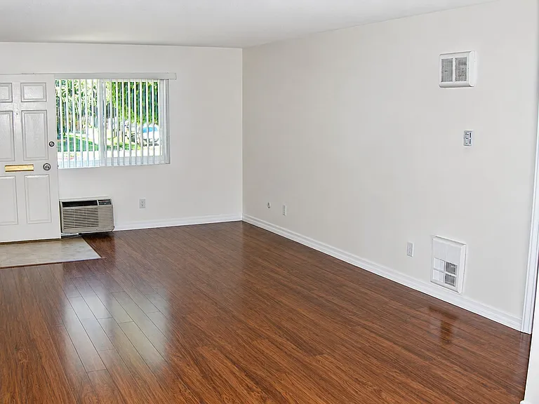1807 Fremont Ave #102 — Photo 5