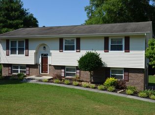 7925 Quail Run Rd, Knoxville, TN 37938