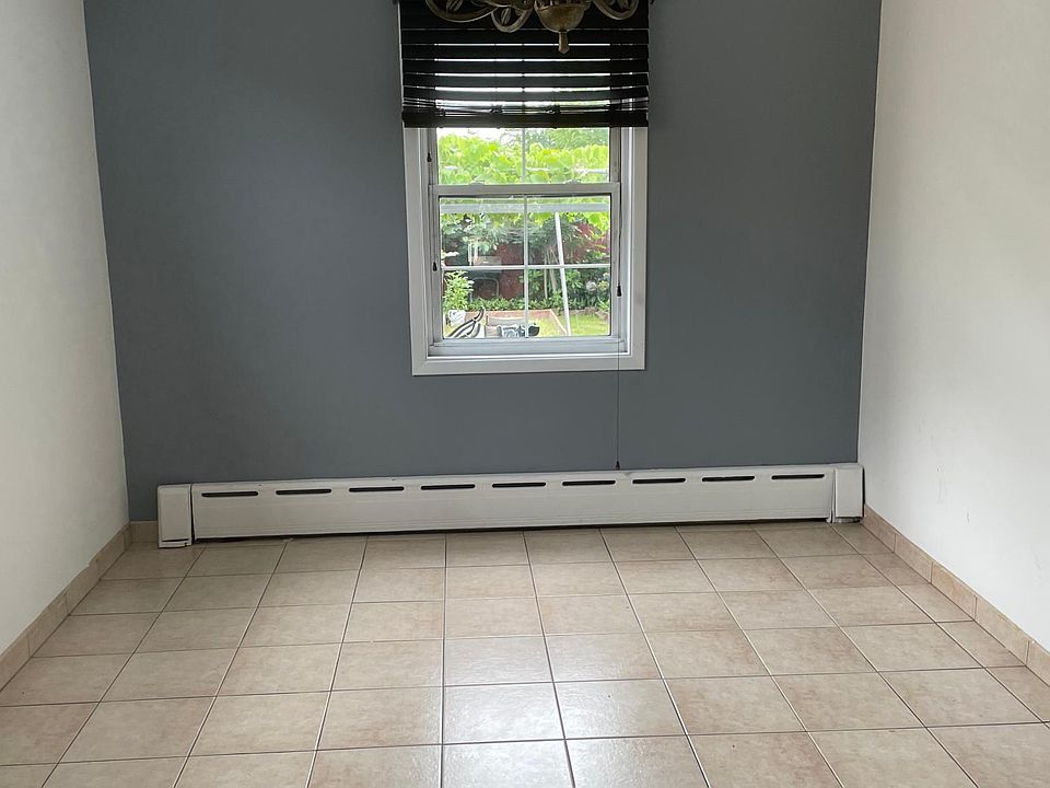 1st image of 5042 202nd St