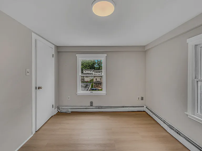 194 Parsonage St — Photo 11