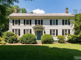 10 Symmes Ct, Cranbury, NJ 08512