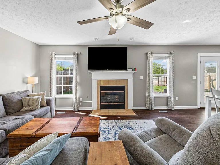 4027 Fiddlesticks Dr — Photo 10