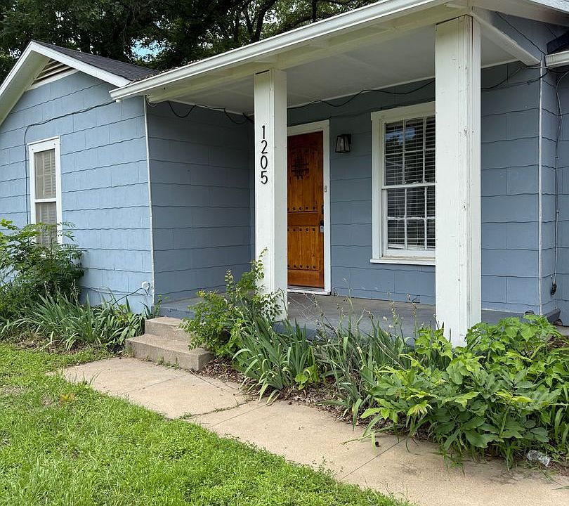1st image of 1205 NW 1st Ave