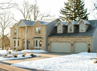 10003 Schuyler Ct, Fort Wayne, IN 46804