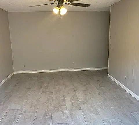 4th image of 6051 Northcrest Cir