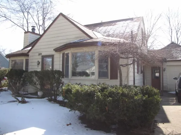 209 E Vates St, Frankenmuth, MI 48734