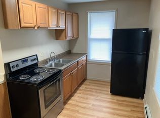 3 Sylvester St #1, Norwich, CT 06360