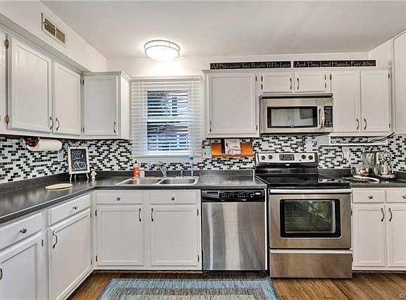 5th image of 9642 Wendhurst Dr