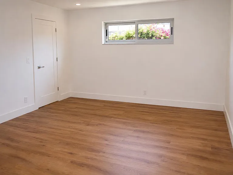 4815 Cleveland St — Photo 16