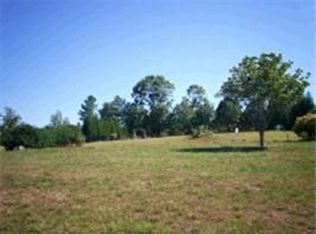 149 Oak Point Dr, Cherryville, NC 28021