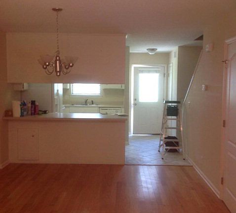 3rd image of 104 Courtyard Villas Unit D8