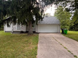 4684 Green Rd, Warrensville heights, OH 44128