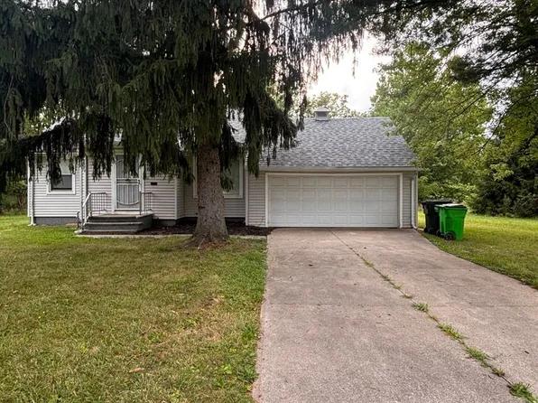 4684 Green Rd, Warrensville Heights, OH 44128