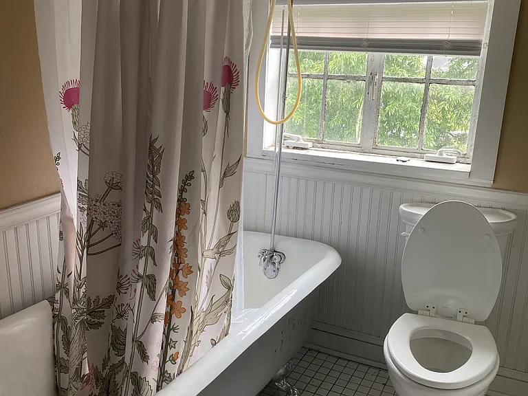 546 Lowe St #550 — Photo 9