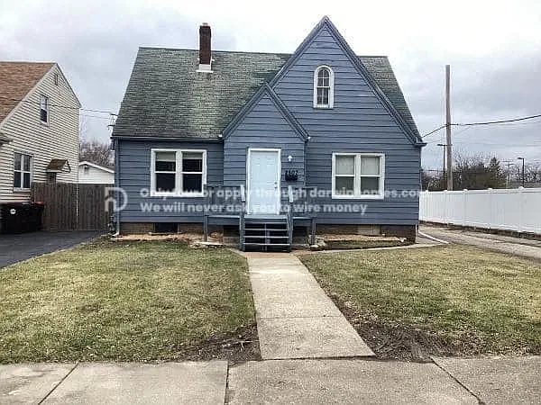 2807 N Dechman Ave photo 1