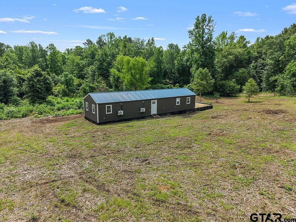1st image of 3730 Deer Rd