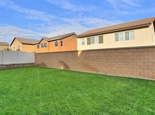 1107 N Iris Ave, Rialto, CA 92376