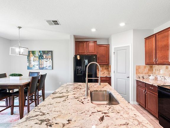 4th image of 4904 Grist Mill Ct