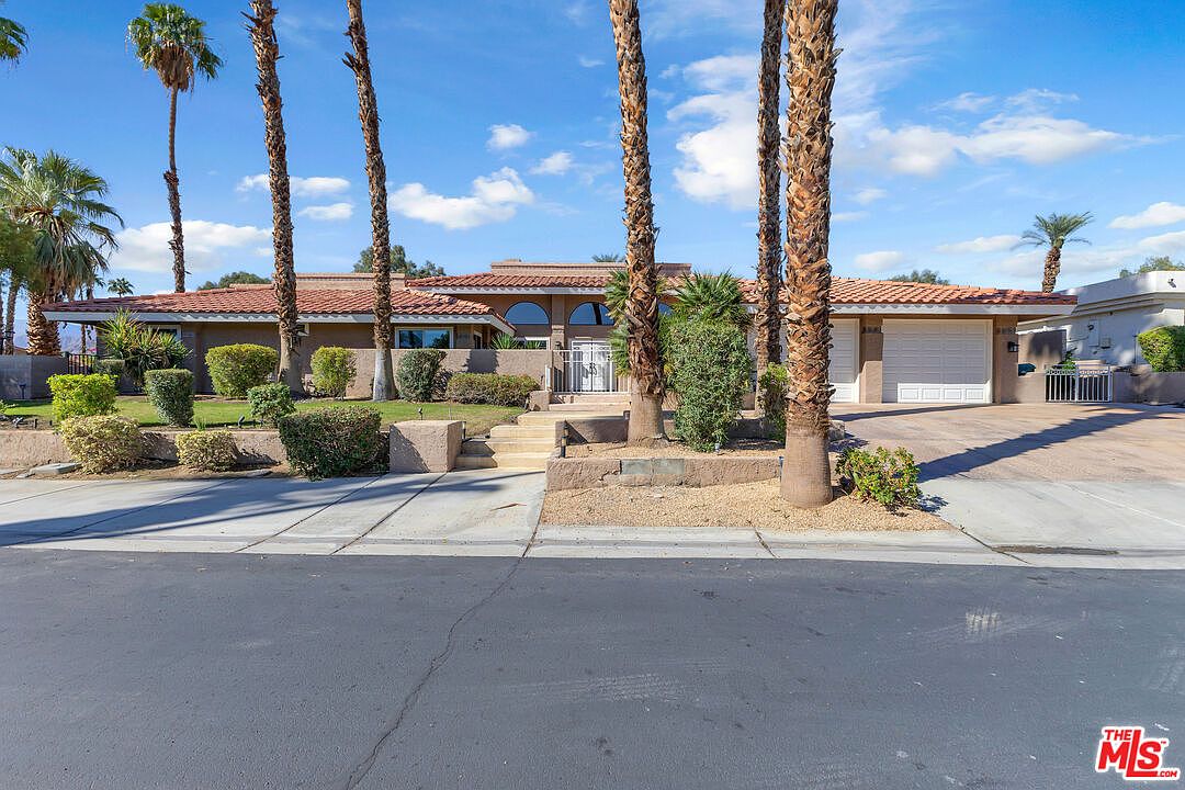 43421 Chapelton Dr